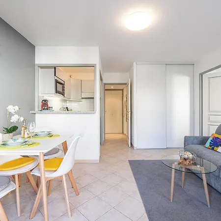 Eden Park 2 Piece, Clim, Parking Apartment *