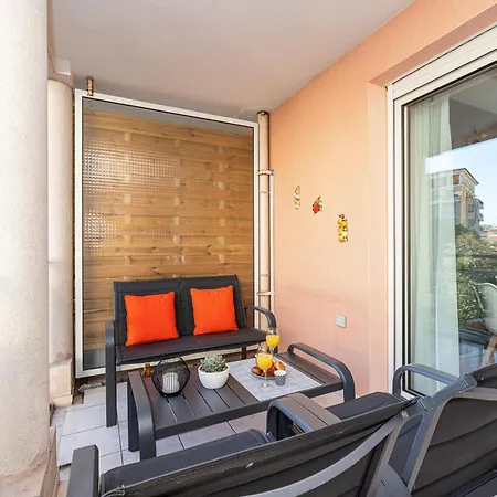 Eden Park 2 Piece, Clim, Parking Apartamento Menton
