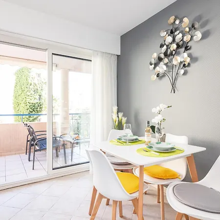 Eden Park 2 Piece, Clim, Parking * Menton
